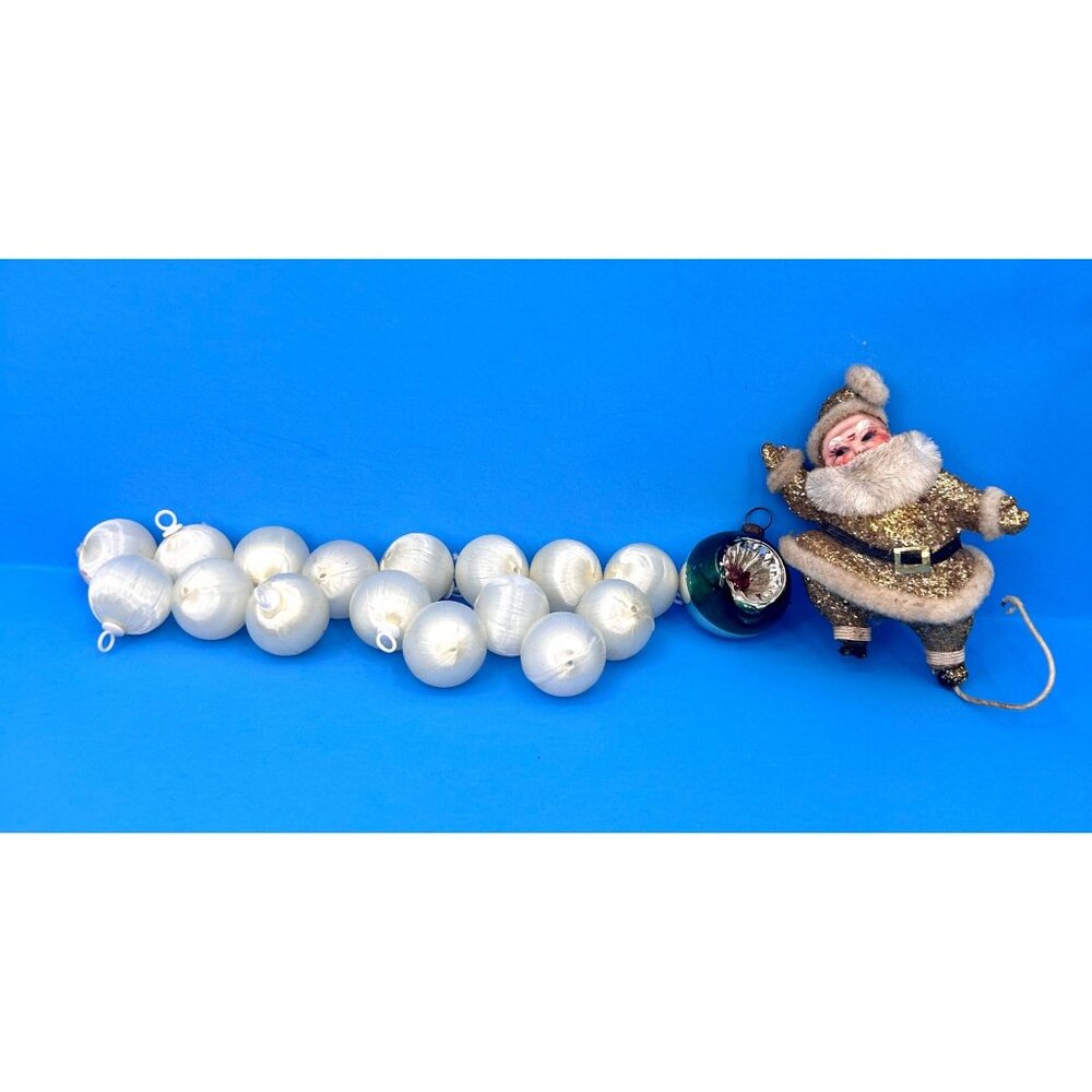 18 PC LOT VTG CHRISTMAS ORNAMENTS GOLD GLITTER DANCING SANTA WHITE SILKY BALLS